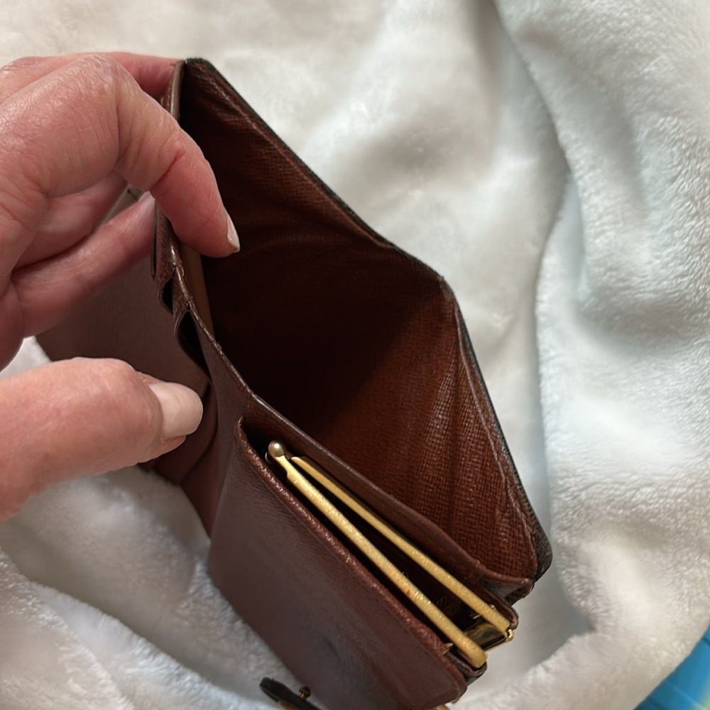 Louis Vuitton Monogram Wallet - Picture 8 of 8